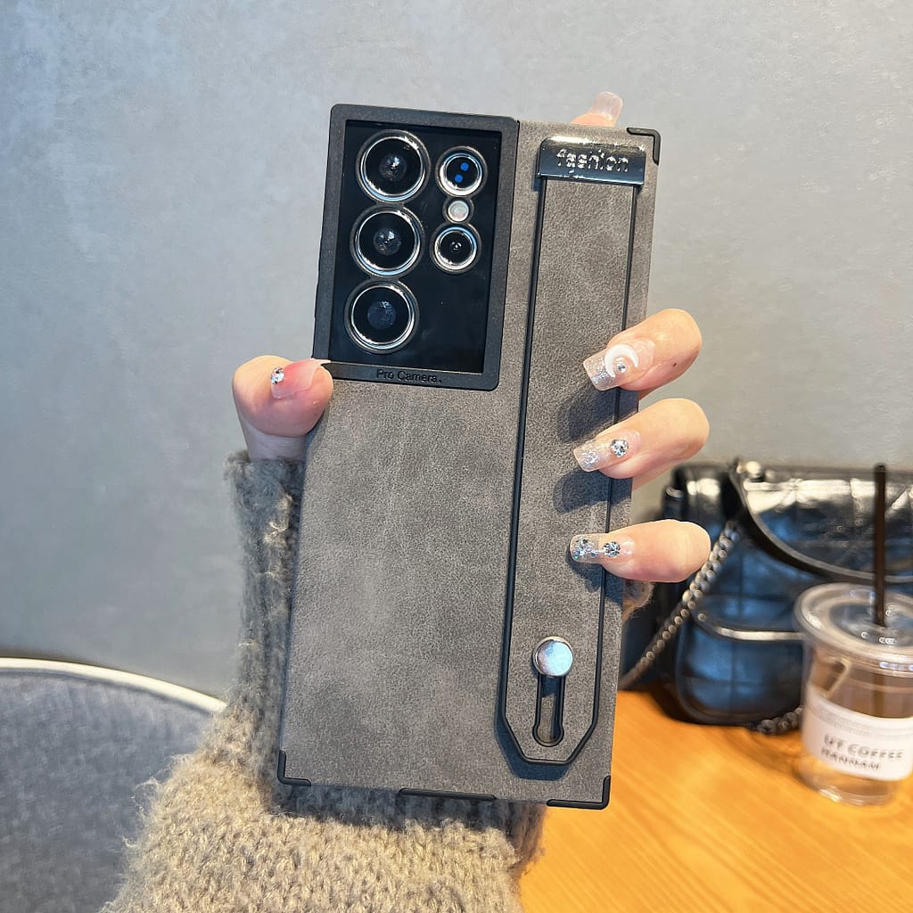 New Monochrome Retro High-end Artificial Leather Pattern Wristband Mobile Phone Holder Mobile Phone Case For S22 S23 S24 Ultra S23 Ultra S22 Phone Protective Case Basic Cases Shop Online at Dubai Trades 2