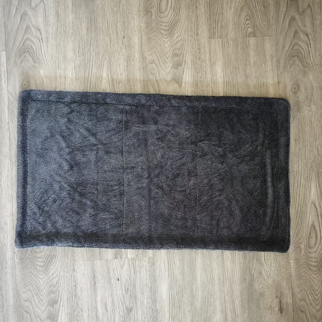 -absorbent Microfiber Car Towel – -free, -dry For , Trucks & Boats – Double-twist Pile Design Automotive Shop Online at Dubai Trades 2