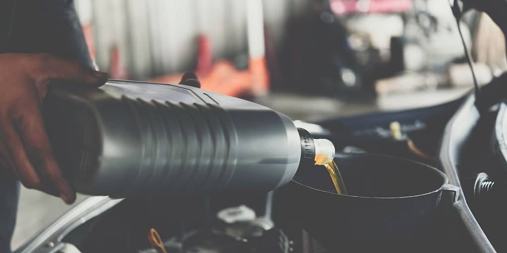 Oil Change – Full Service Abu Dhabi car Shop Online at Dubai Trades 4
