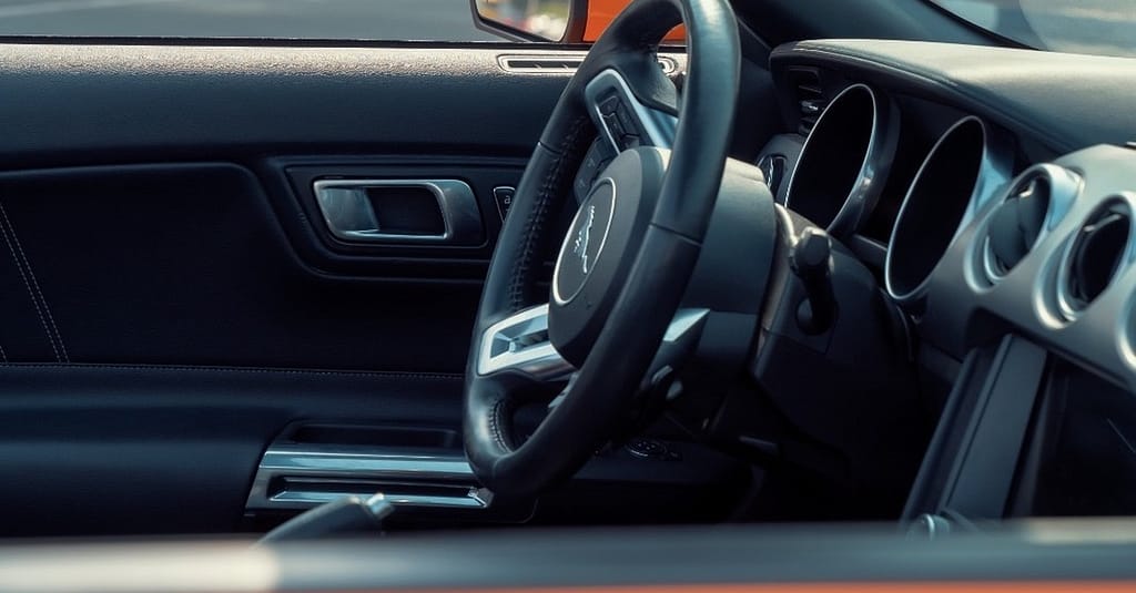 1, 2, 3 Or 5-Hour Supercar Rental With Complimentary Photography Dubai car Shop Online at Dubai Trades 3