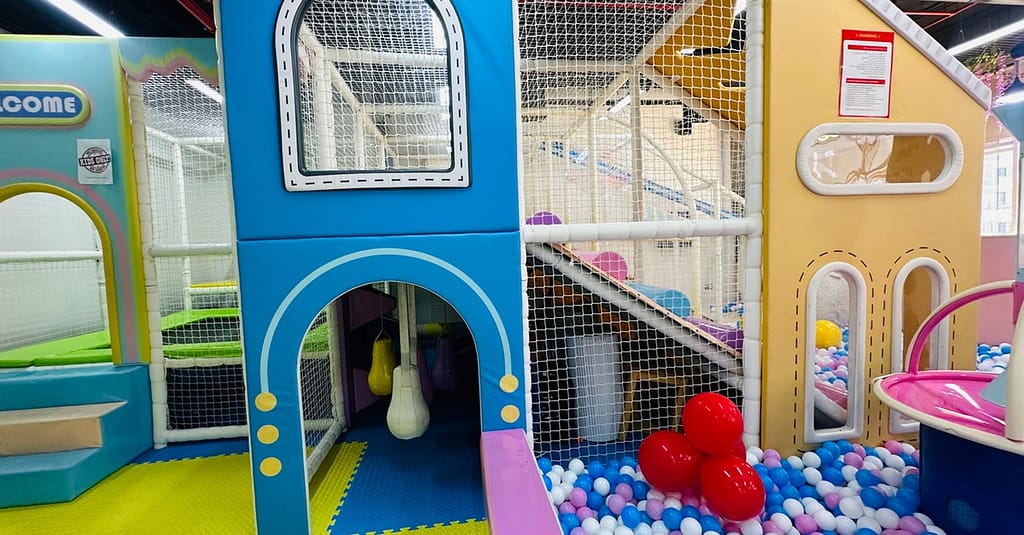 1, 2 Or 3 Hours Or Day Pass Of Play Area Access For 1 Child Dubai activities Shop Online at Dubai Trades 5