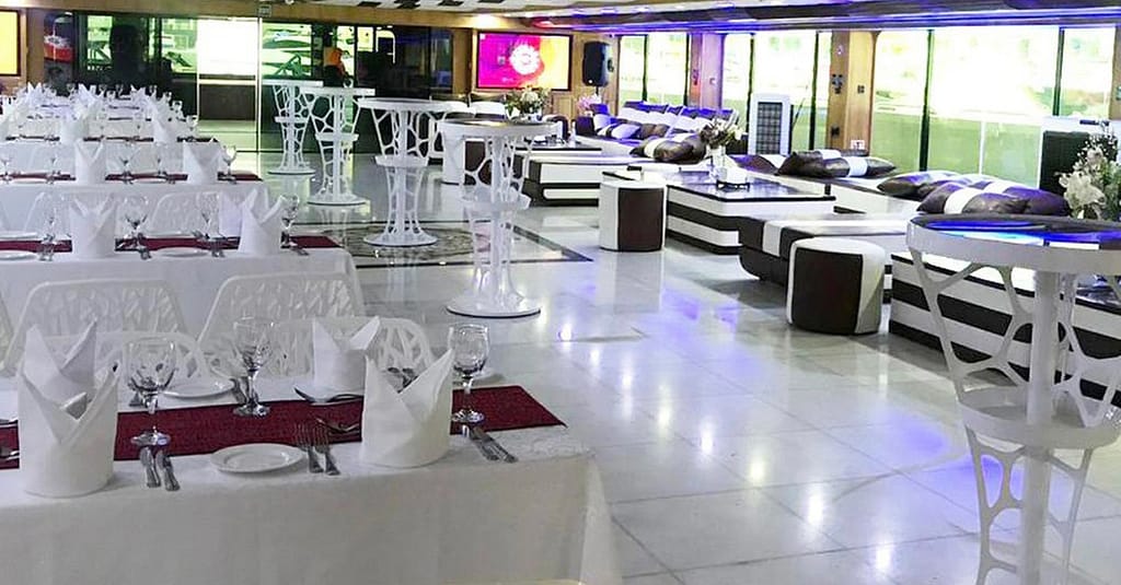 3-Hour Megayacht 5* Dinner + Drinks: Child (Aed 199), Adult (Aed 249) Dubai restaurants Shop Online at Dubai Trades 4