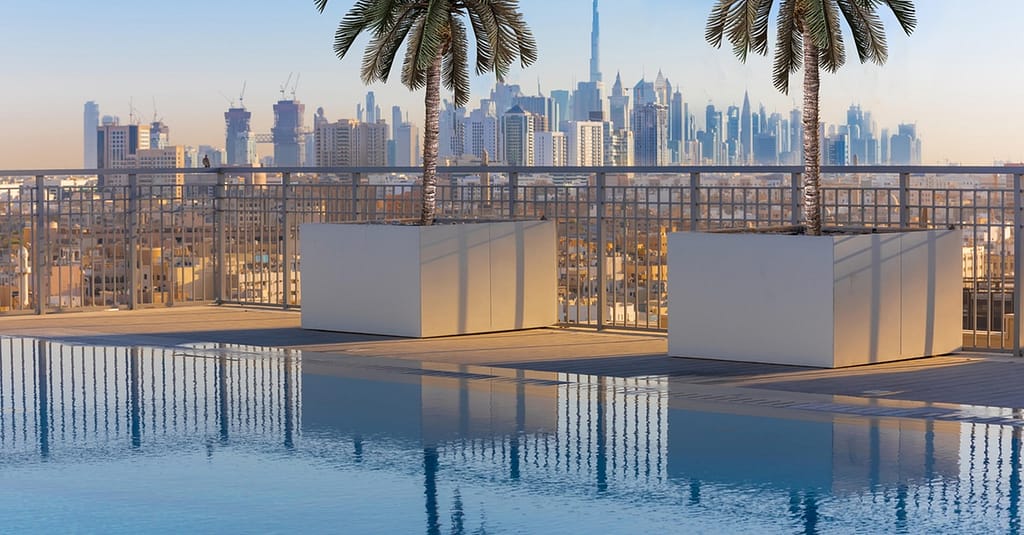 4* Pool Access W/Credit For F&B Dubai restaurants Shop Online at Dubai Trades 2