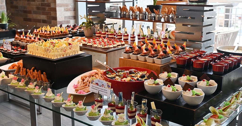 4* Saturday Brunch + Beverages, Live Stations & More: Child Or Adult Dubai restaurants Shop Online at Dubai Trades 3