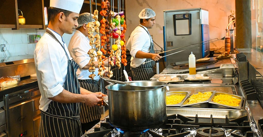 4* Saturday Brunch + Beverages, Live Stations & More: Child Or Adult Dubai restaurants Shop Online at Dubai Trades 2