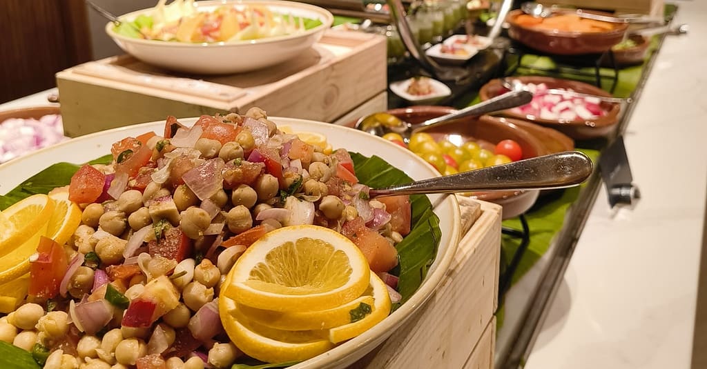 5* Indian Night Buffet With Choice Of Beverages And Live Stations Dubai restaurants Shop Online at Dubai Trades 5