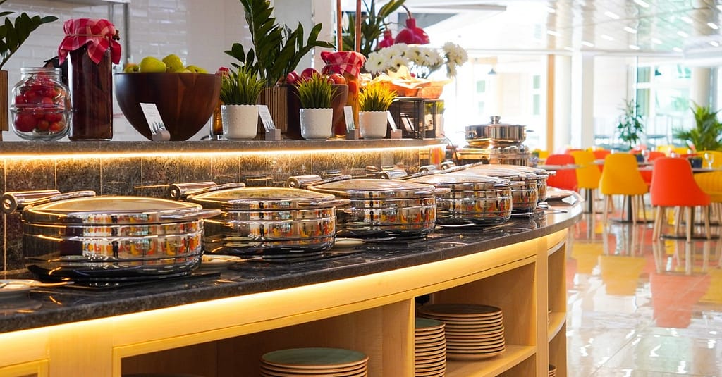 5* International, Mediterranean Or Italian Theme Night With Beverages Dubai restaurants Shop Online at Dubai Trades 5