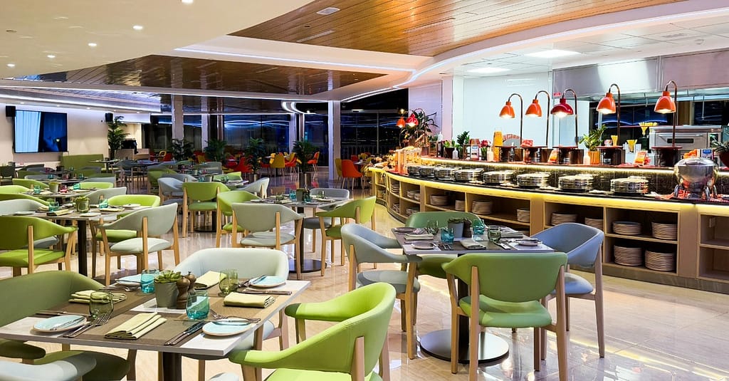 5* International, Mediterranean Or Italian Theme Night With Beverages Dubai restaurants Shop Online at Dubai Trades 7