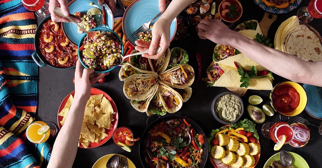 5* Premium Theme Night Dinner With Choice Of Soft Or House Beverages Abu Dhabi restaurants Shop Online at Dubai Trades 2