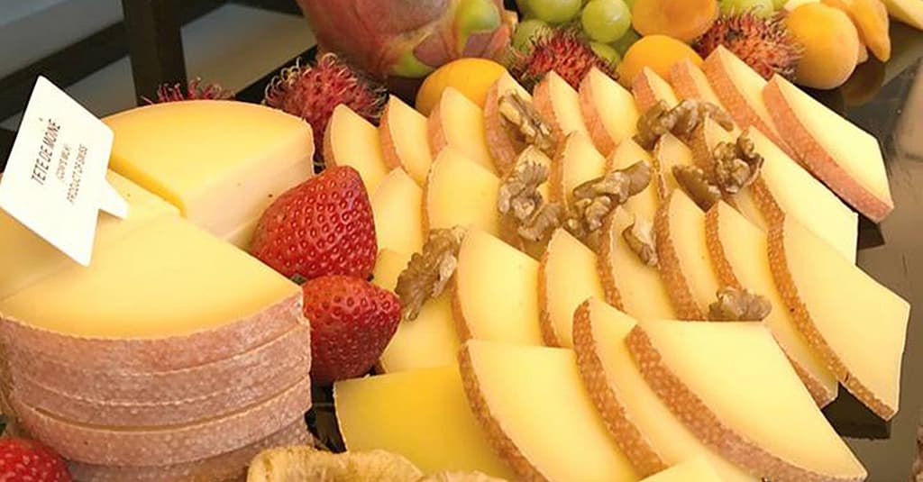 5* Saturday Brunch And: Child (Aed 137) Or Adult (Aed 274) Abu Dhabi restaurants Shop Online at Dubai Trades 14