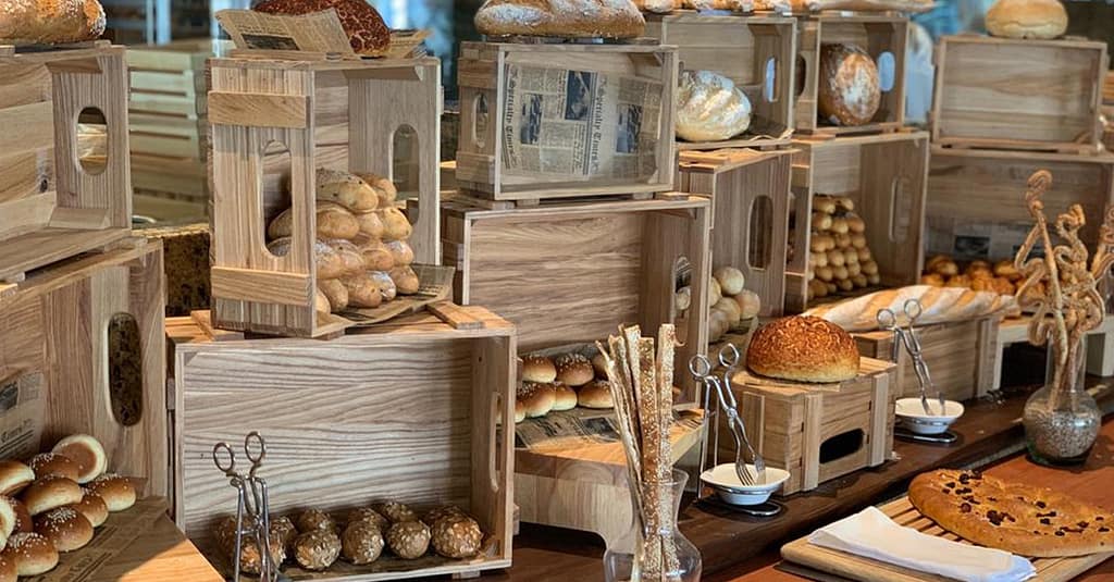 Lunch Or Dinner Buffet At Royal M Hotel By Gewan Abu Dhabi Abu Dhabi restaurants Shop Online at Dubai Trades 5