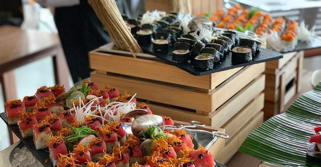 Lunch Or Dinner Buffet At Royal M Hotel By Gewan Abu Dhabi Abu Dhabi restaurants Shop Online at Dubai Trades 9