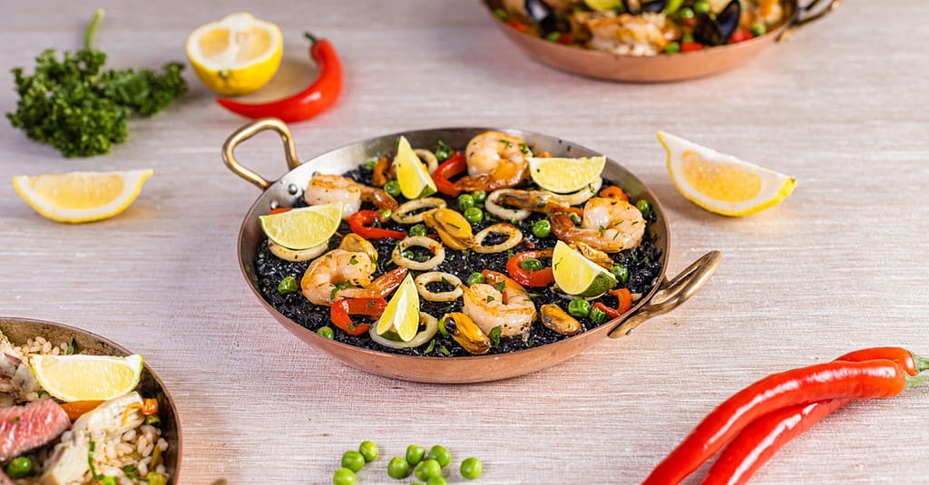 5-Star Paella Night With Entertainment & Drinks – A Feast To Remember Abu Dhabi restaurants Shop Online at Dubai Trades 7