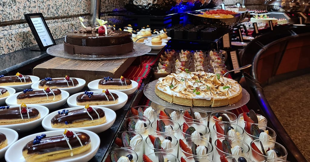 5* Theme Night Dinner Buffet: Child (Aed 112.5), Adult (Aed 225) Dubai restaurants Shop Online at Dubai Trades 4