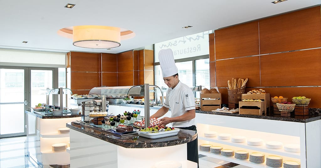 5* Theme Nights Dinner For One Child (Aed50), One, Two, Or Four Adults Dubai restaurants Shop Online at Dubai Trades 2