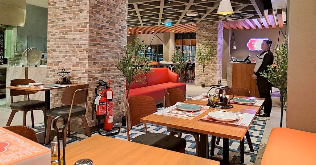 Aed 50, Aed100, Or Aed 200 Spend Toward Food And Soft Drinks & Water Abu Dhabi restaurants Shop Online at Dubai Trades 15