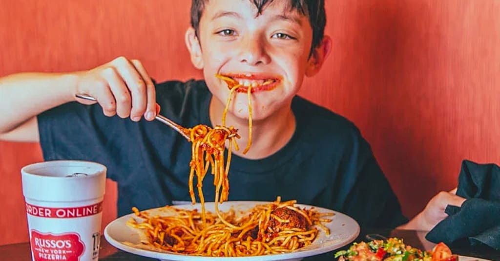 Aed 50, Aed100, Or Aed 200 Spend Toward Food And Soft Drinks & Water Abu Dhabi restaurants Shop Online at Dubai Trades 3