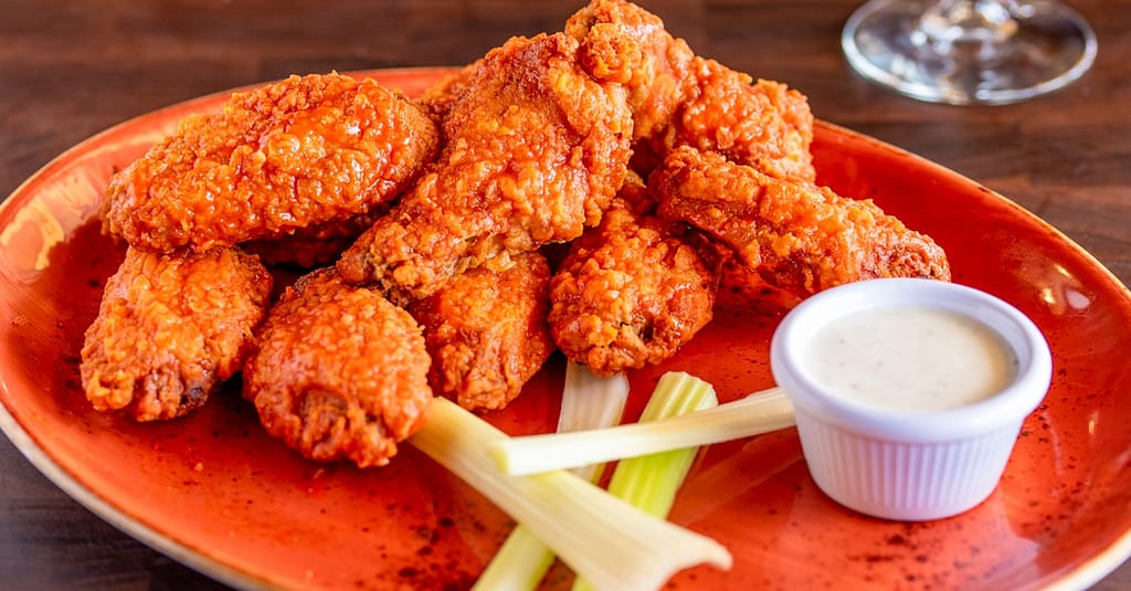 Aed 50, Aed100, Or Aed 200 Spend Toward Food And Soft Drinks & Water Abu Dhabi restaurants Shop Online at Dubai Trades 7