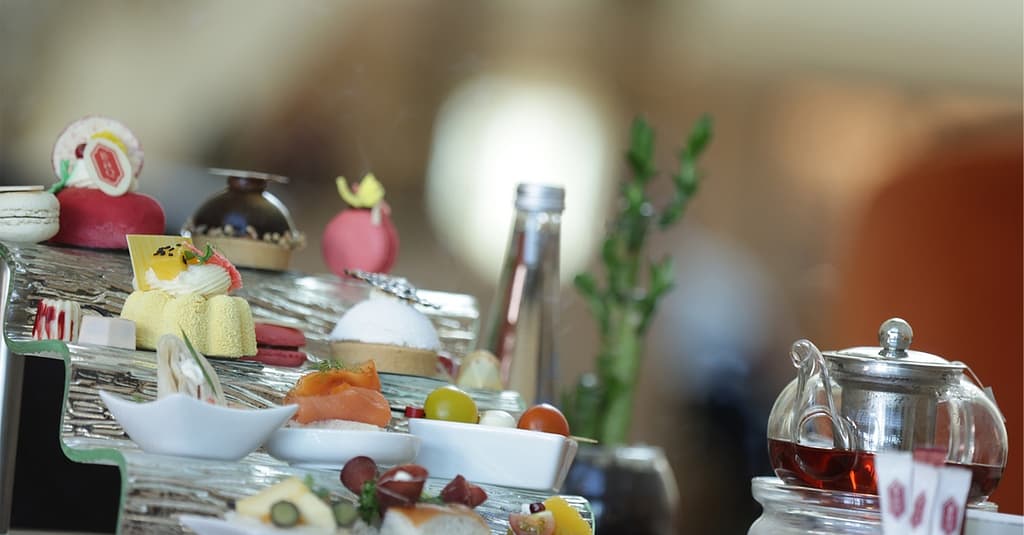 Afternoon Tea For Up To Four Adults At Rosé Lounge Bar At Bab Al Qasr Abu Dhabi restaurants Shop Online at Dubai Trades 4