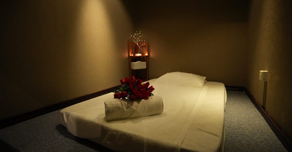 Beauty Services For Men At Sea Salt Spa And Body Dubai other Shop Online at Dubai Trades 2