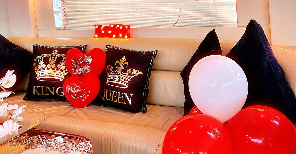 Birthday, Romantic, Bachelor/Bachelorette Party Decorations For Yachts Dubai restaurants Shop Online at Dubai Trades 16