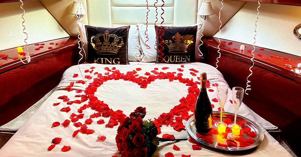Birthday, Romantic, Bachelor/Bachelorette Party Decorations For Yachts Dubai restaurants Shop Online at Dubai Trades 19