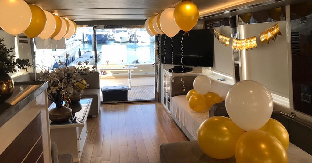 Birthday, Romantic, Bachelor/Bachelorette Party Decorations For Yachts Dubai restaurants Shop Online at Dubai Trades 5