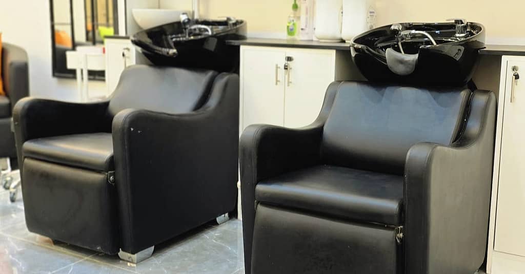 Body Waxing For Full-Arm, Full-Leg & Underarm + Opt Eyebrow & Upperlip Dubai other Shop Online at Dubai Trades 4