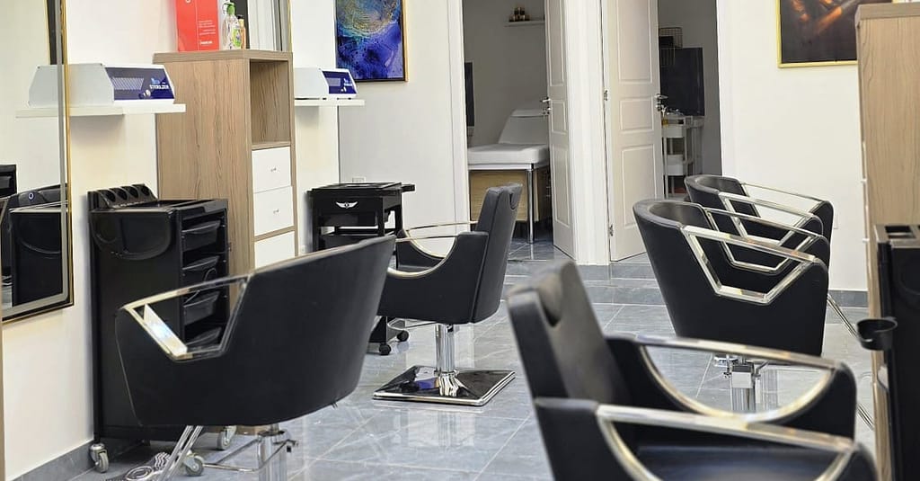Body Waxing For Full-Arm, Full-Leg & Underarm + Opt Eyebrow & Upperlip Dubai other Shop Online at Dubai Trades 6
