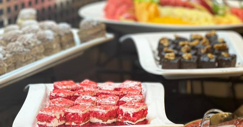 Breakfast Buffet With Drinks Abu Dhabi restaurants Shop Online at Dubai Trades 5