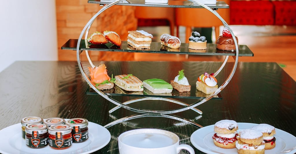 Cake Of Choice At Al Finjan At 5* Le Meridien Abu Dhabi Abu Dhabi restaurants Shop Online at Dubai Trades 3
