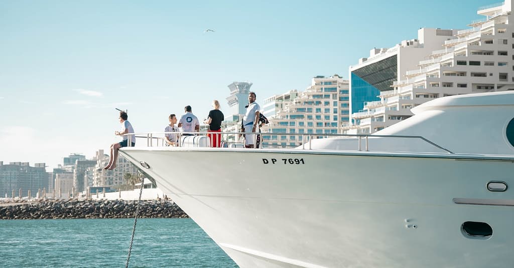 Centaurus Yatch Tour – Mid Day, Sunset Or Night Tours Dubai activities Shop Online at Dubai Trades 4