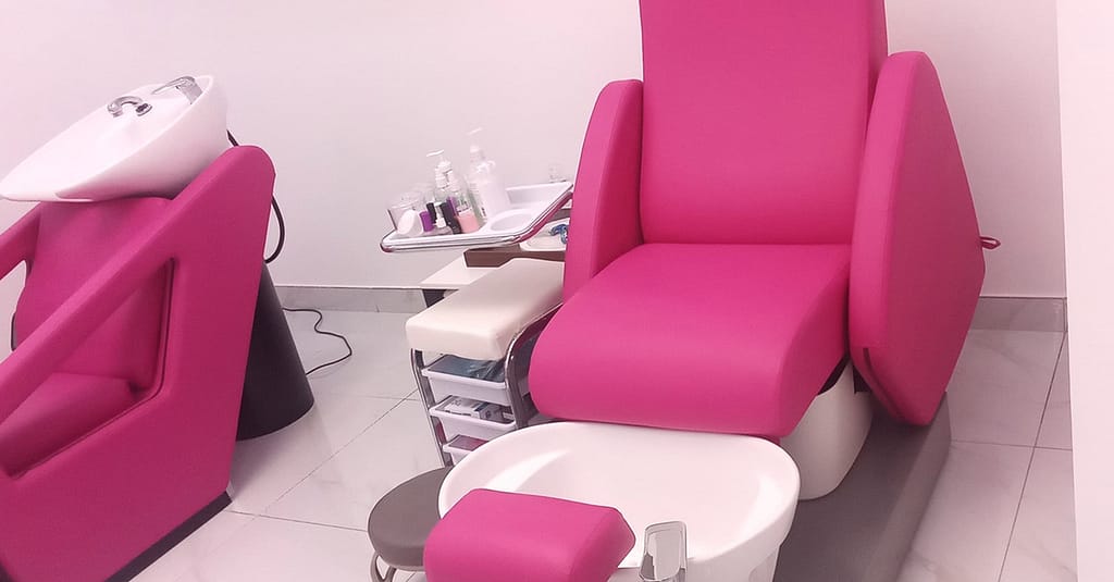 Choice Of Deep Cleansing, Brightening, Dr. Renaud, Or Casmara Facial Dubai other Shop Online at Dubai Trades 5
