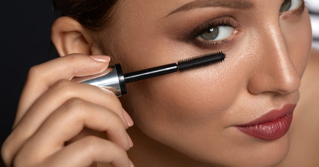 Choice Of Eyelash Services At Allure Beauty Lounge Dubai other Shop Online at Dubai Trades 2