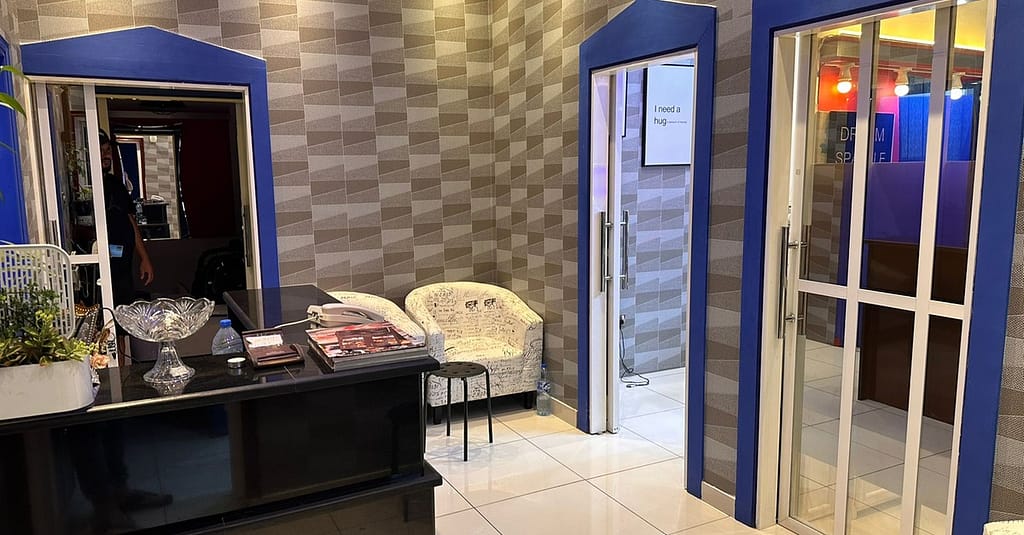 Choice Of Full Body Spa Treatment At Lashbona Gents Spa Abu Dhabi other Shop Online at Dubai Trades 10