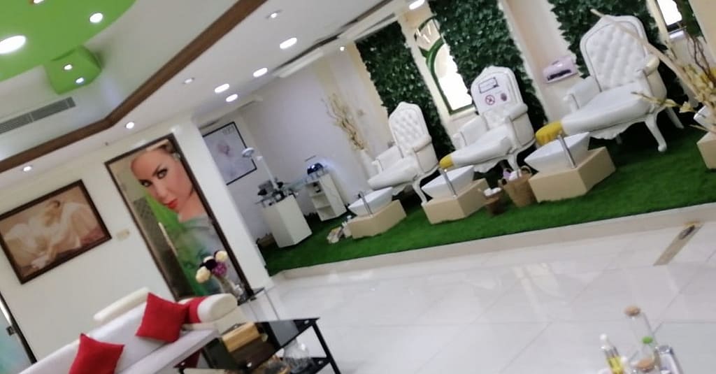 Wash And Blow-Dry Abu Dhabi other Shop Online at Dubai Trades 6