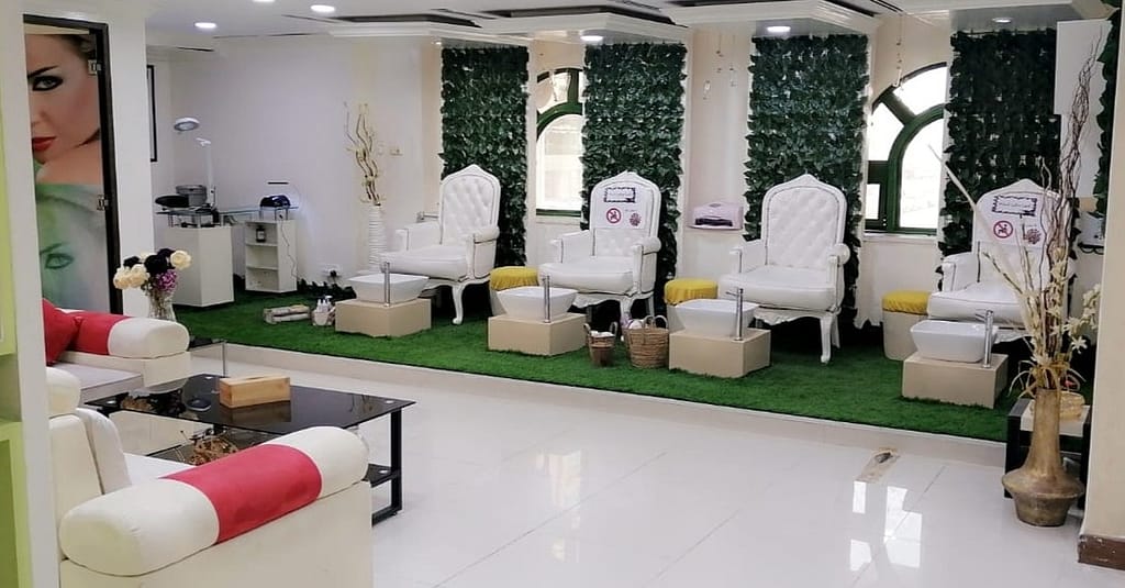 Wash And Blow-Dry Abu Dhabi other Shop Online at Dubai Trades 7
