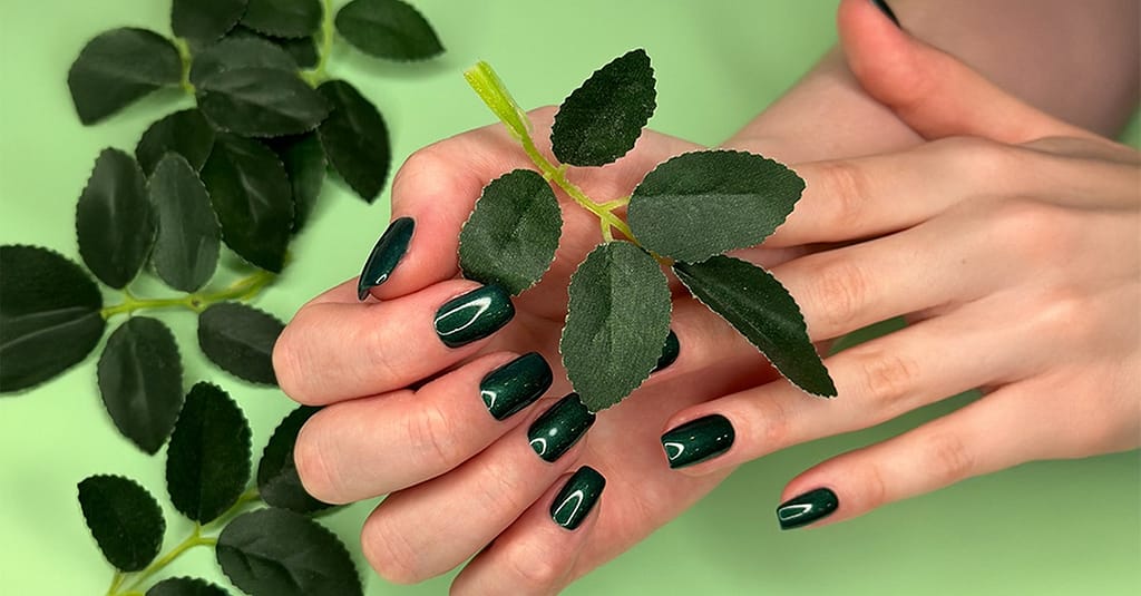 Classic, Gelish Mani-Pedi Or Regular Polish At Spaces Salon & Spa National Deal other Shop Online at Dubai Trades 7