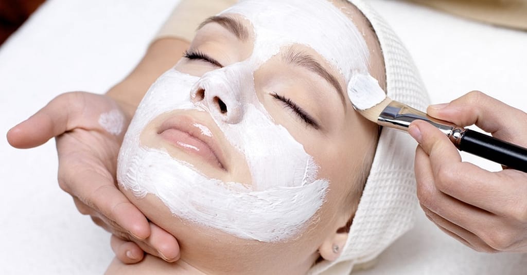 Deep-Cleansing Facial Using Dr. Renaud Or More, Or Brow Threading Dubai other Shop Online at Dubai Trades 2