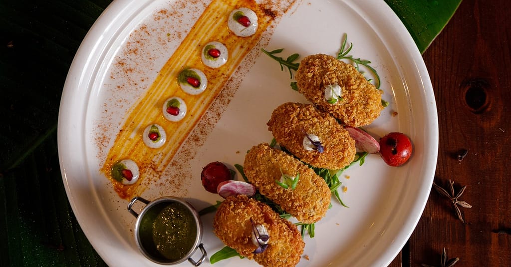 Delight With 100, 200 Or 300 To Spend Towards The Menu Dubai restaurants Shop Online at Dubai Trades 4