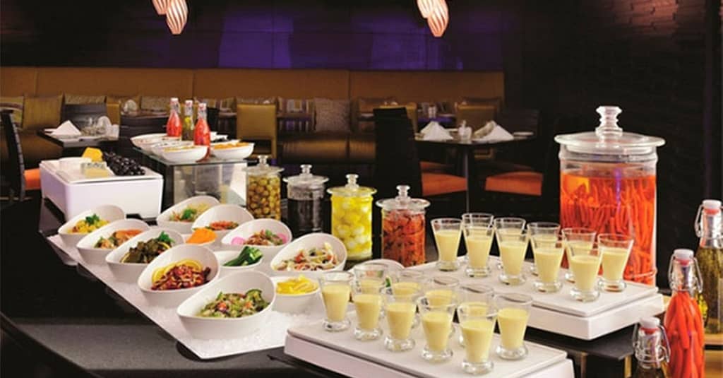Dinner Buffet With Free-Flowing Beverages For 1 Child Or Upto 4 Adults Dubai restaurants Shop Online at Dubai Trades 2