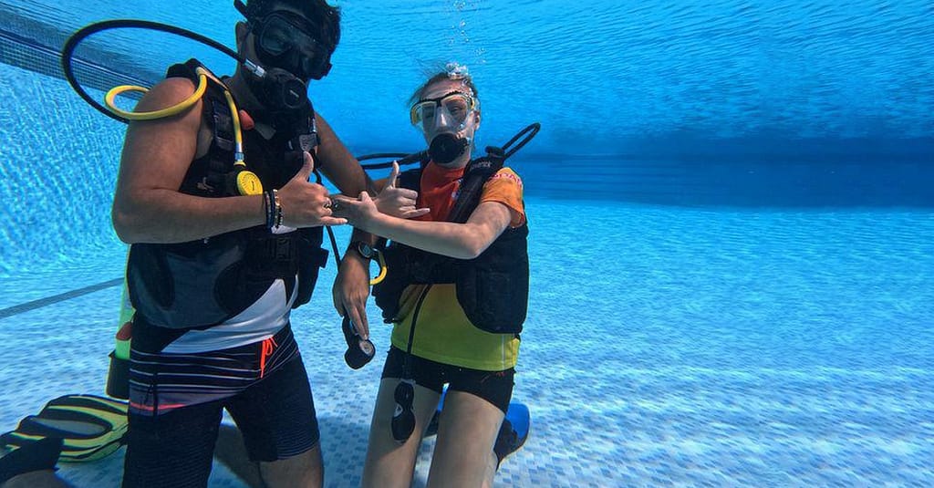 Dive Into Adventure With Diving Course Dubai activities Shop Online at Dubai Trades 4