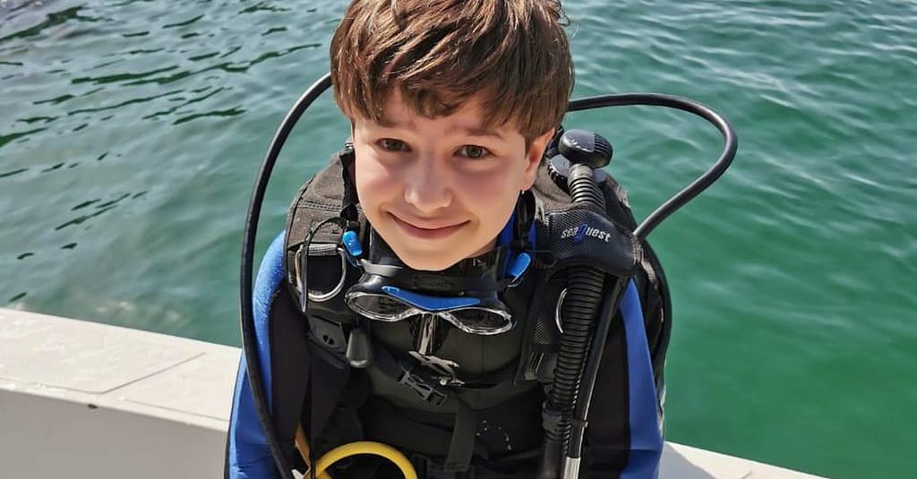 Dive Into Adventure With Diving Course Dubai activities Shop Online at Dubai Trades 8