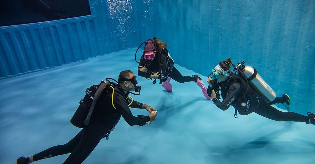 Diving Dubai activities Shop Online at Dubai Trades 7