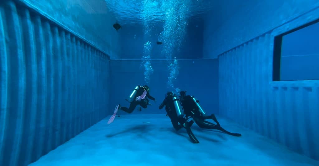 Diving Dubai activities Shop Online at Dubai Trades 2