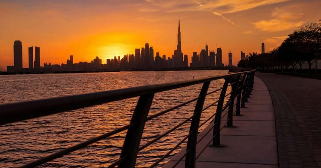 Dubai Canal Dinner Cruise With Soft Drinks! Dubai activities Shop Online at Dubai Trades 3