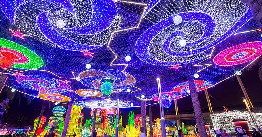 Dubai Frame, The Lost Chambers Aquarium, Wild Wadi Waterpark, & More! Dubai package Shop Online at Dubai Trades 8