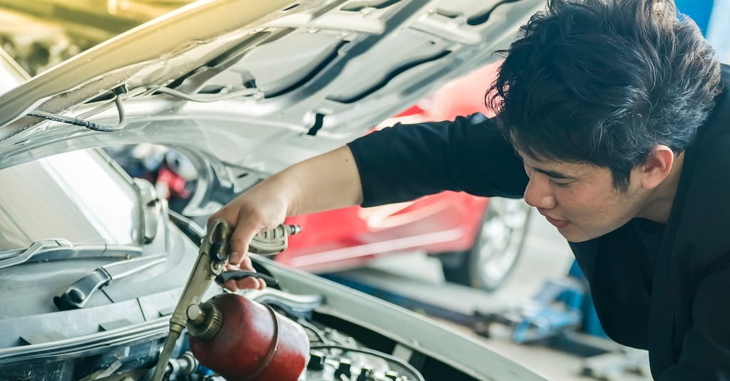 Engine Flushing And Oil Change Abu Dhabi car Shop Online at Dubai Trades 2