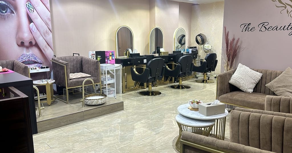 Enhance With 60-Min Diamond/Gold Facial With Optional Eyebrow Shaping Abu Dhabi other Shop Online at Dubai Trades 7