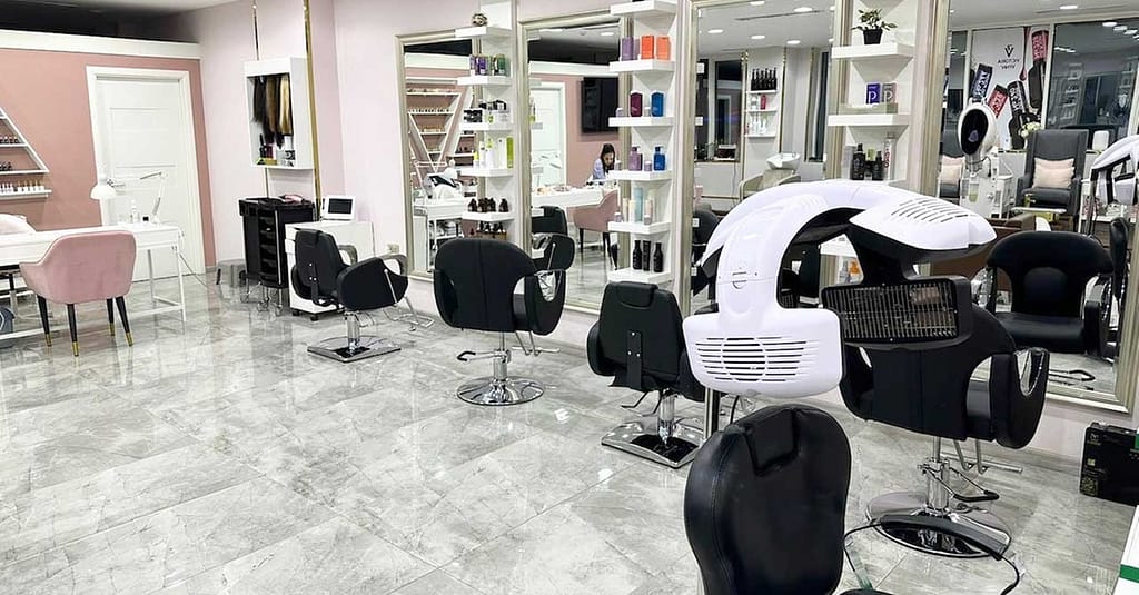 Get Stunning Individual 2d, 3d, Volume Or Classic Eyelash Extensions Dubai other Shop Online at Dubai Trades 3